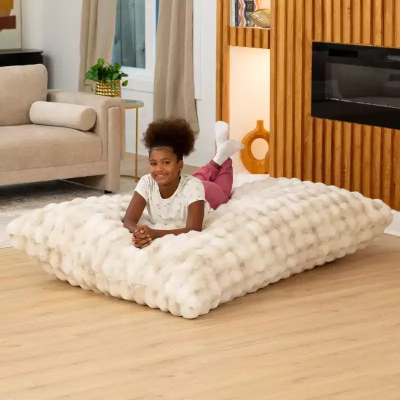 Raven-Symon Home Pillow Saxx LoungePuff, Giant Floor Pillow &amp; Faux Fur Lounger